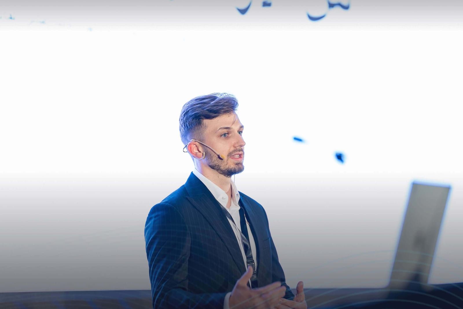Gabriel Ceicoschi presenting the masterclass from the stage at Sumood 2026